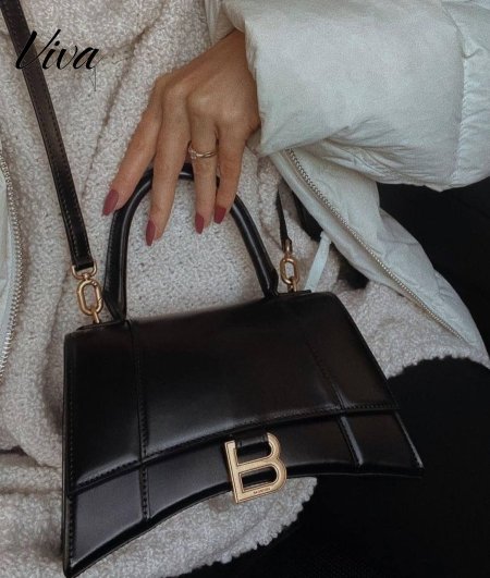BALENCIAGA