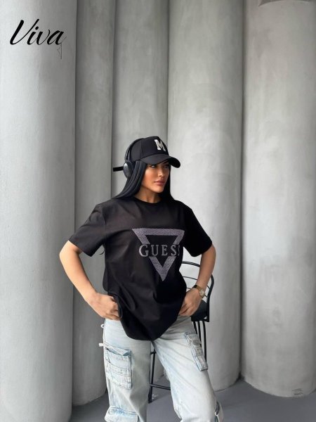 GUESS T-shirt
