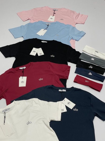 alo T-shirt